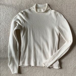 Aritzia Wilfred cream sweater